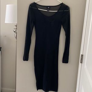Black bodycon dress